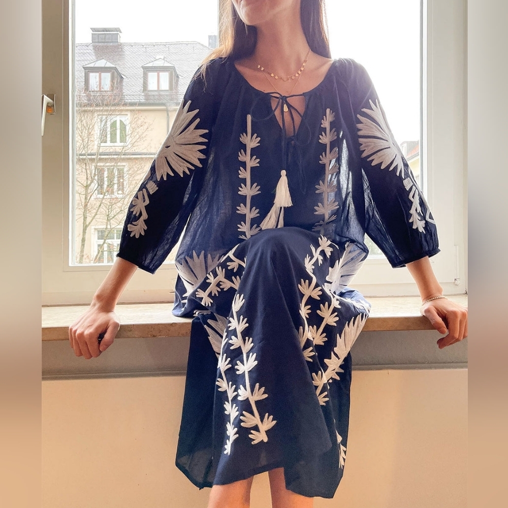 Elegant Navy and White Maxi Dress